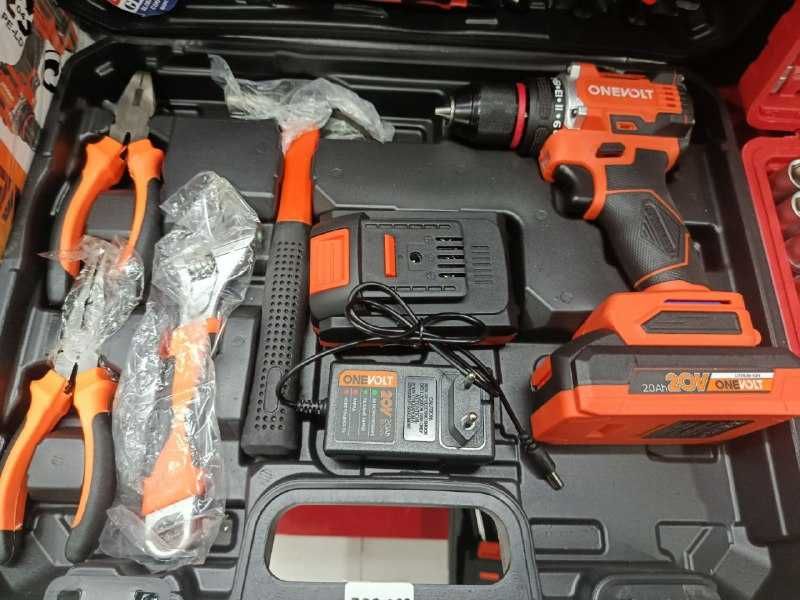 Набор Шуруповерт аккумуляторный бесщёточный ONEVOLT VDI20/2.0-PRO-BR2B