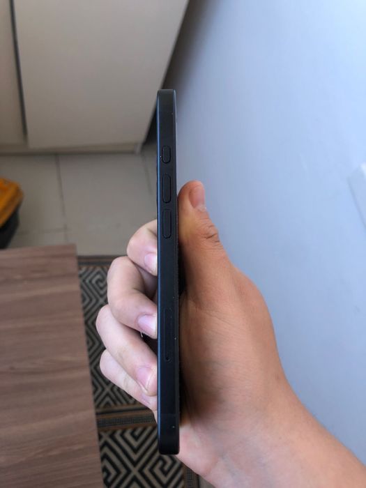 Iphone 16 Черный