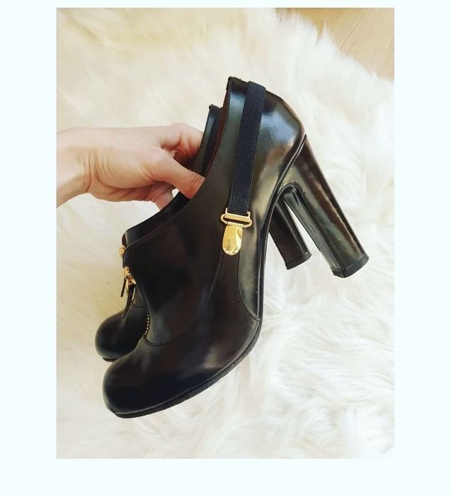 Pantofi Viktor & Rolf