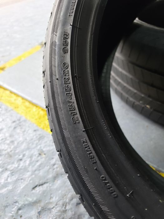 215 45 20 vara bridgestone