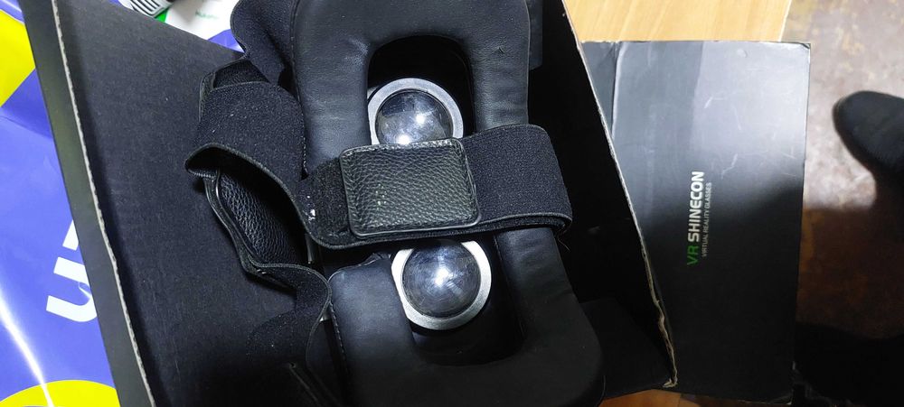 Срочно продаю  3 Д очки