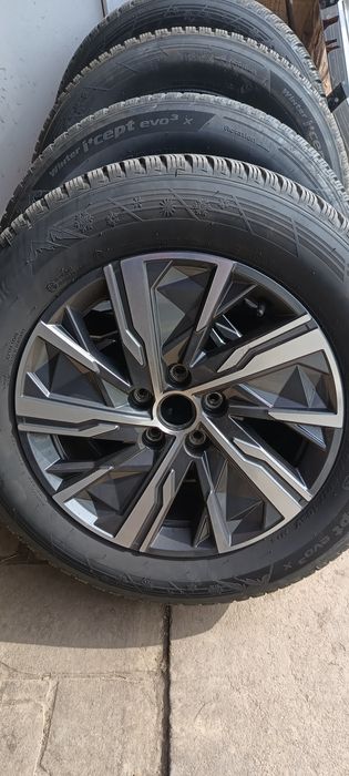 Roți complete de iarnă pentru  Tucson