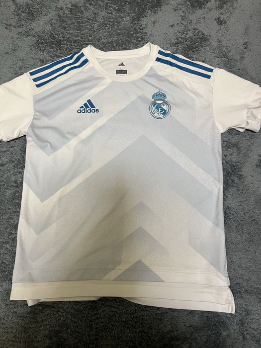 Футболни тениски