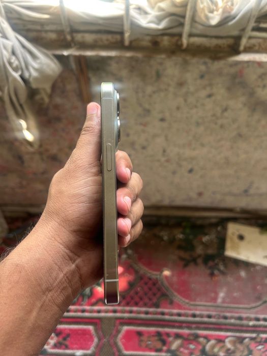 Men 15 pro telefonini oldim 128gb