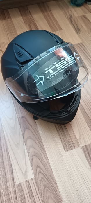 Casca moto nouă, preț ușor negociabil.