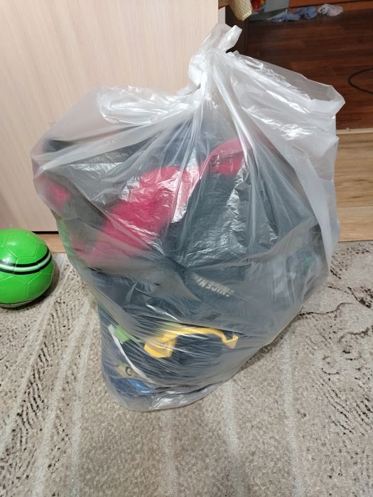 Продам детские вещи