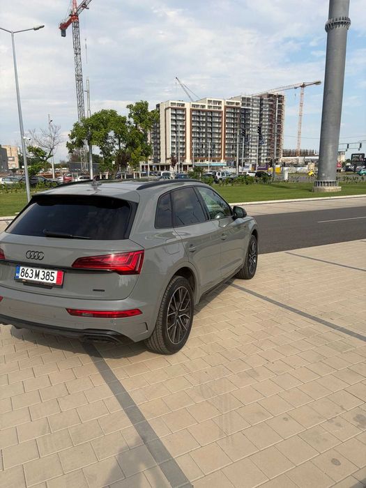 AUDI Q5 45 TFSI | Quattro | 3xS-Line | Nardo Grey | Black Optic |
