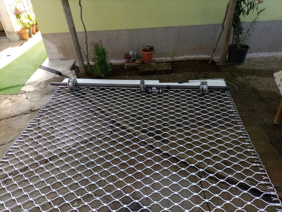 Ролетна (охранителна) щора