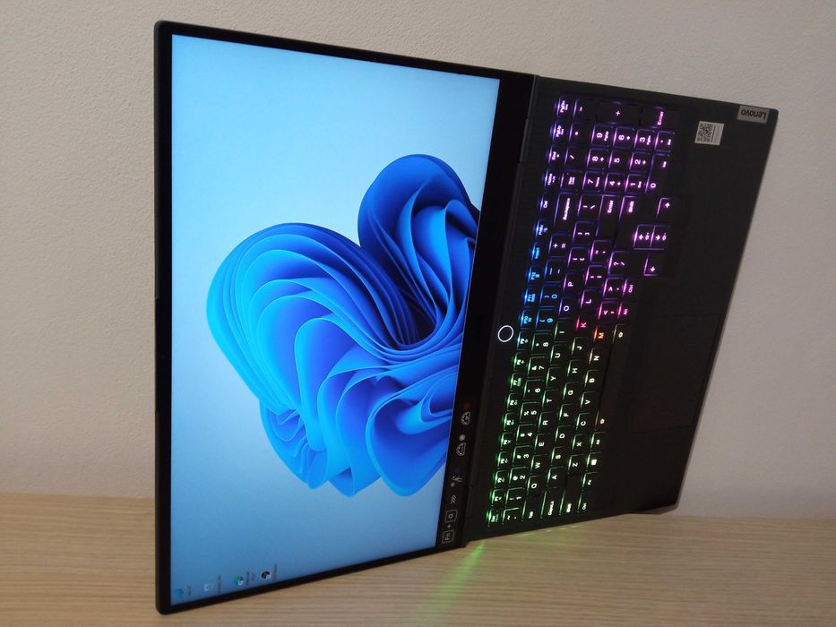 Laptop I9 32GB ram LEGION EXTREM GAMING nvme SSD 1000GB placa video dedicata NVIDIA RTX ecran 15.6 inch 144Hz RATA REFRESH 2 placi video 7 1TERRA