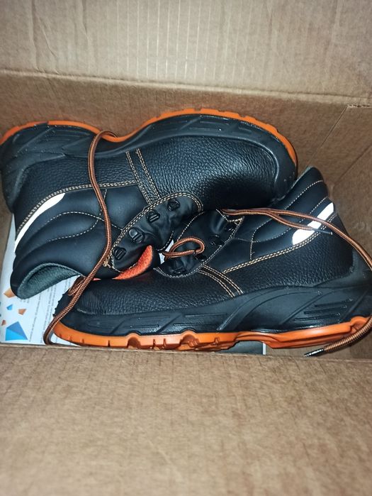 Ботинки, спец обувь