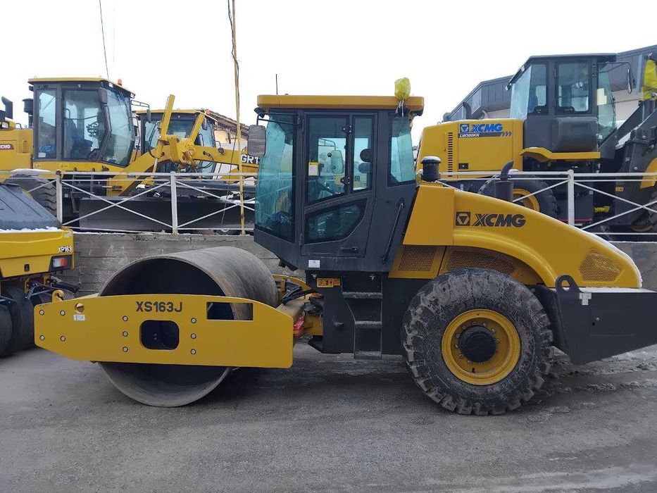 Бир вальцли ВИБРО-КАТОК XCMG XS163J - 16 тн.