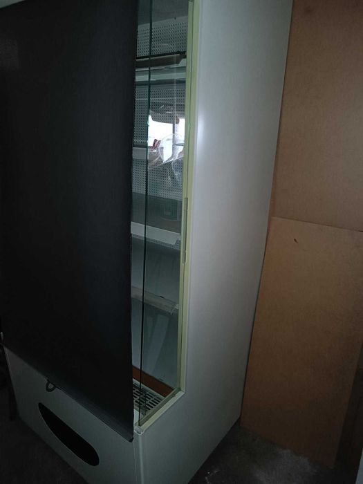 Хладилна Витрина плюсова