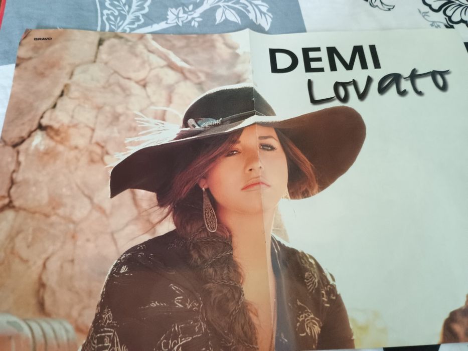 Продавам Плакати