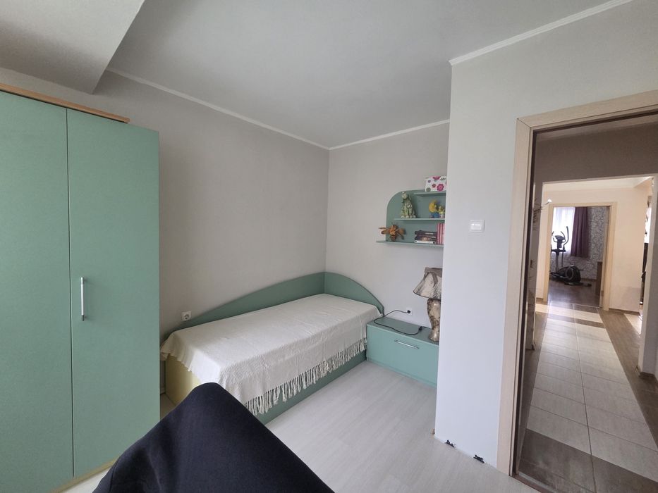 Дава се под наем Тристаен апартамент в Русе, Хъшове - 93 кв.м за 398.82 € - Снимка #17