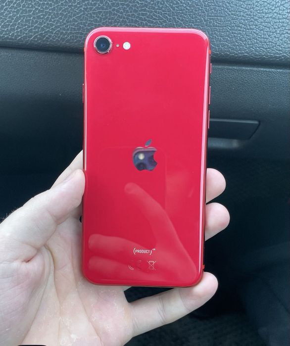 Айфон се 2020 в Отличном состояние