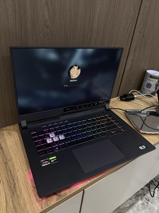 Продом ноутбук Asus ROG
