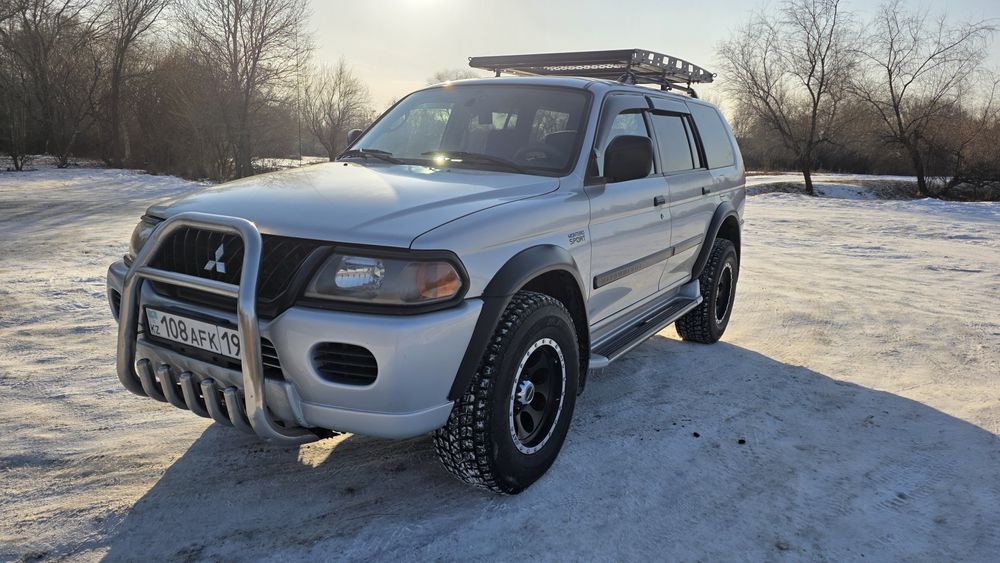 Митсубиси Montero sport