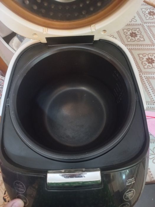 Продам мультиварку Redmond