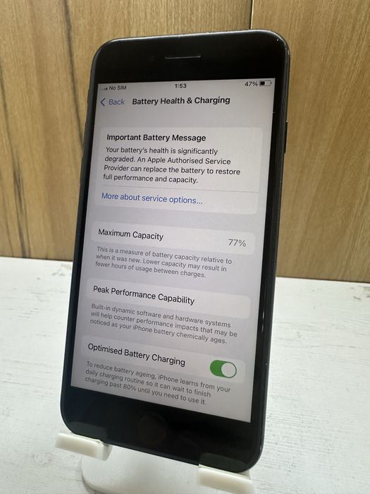 iPhone SE 64 GB Като Нов само за 125 евро