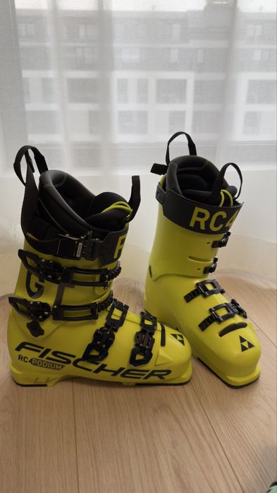 Ски обувки FISCHER RC4 PODIUM GT 130
