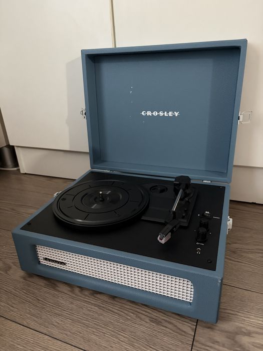 Pick-up | Crosley Voyager CR8017A-WB | Albastru Deschis