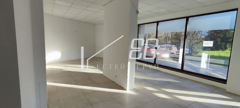 Магазин в Варна-ХЕИ площ 85 цена 1350