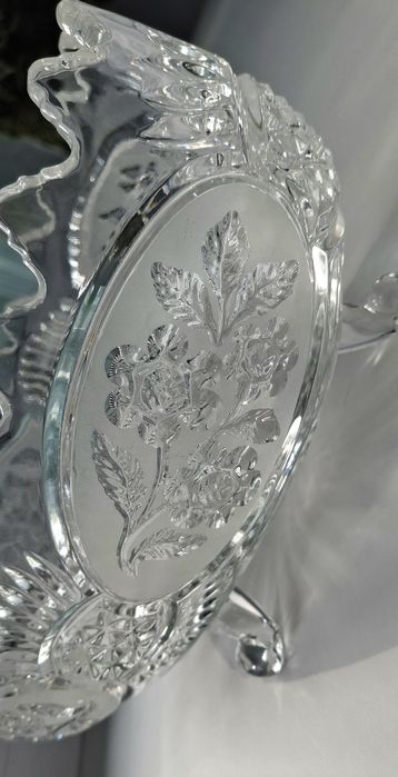 Хрустальныая Ваза на ножках, Югославия.
