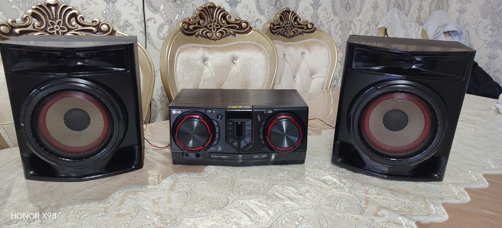 Продаю муз центр  LG MP3, USB, Bluetooth.