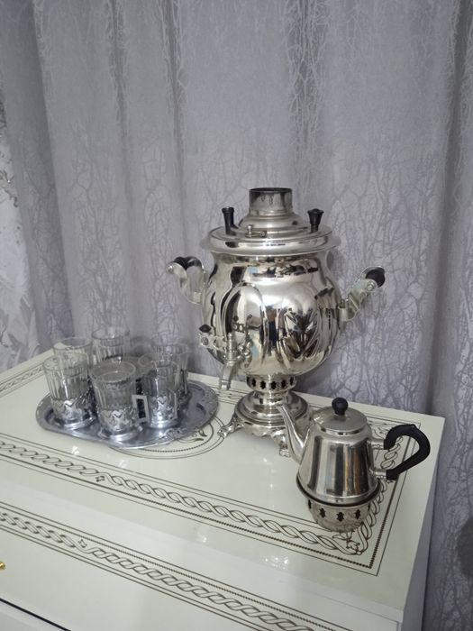 Самовар заварник набор подстаканников