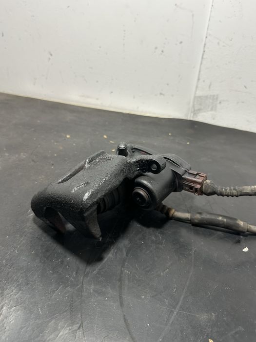 Motoras Etrier frana  dreapta spate Audi A4 B8 Audi a5 8T