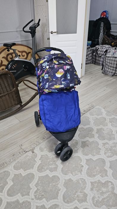 Прогулочная коляска