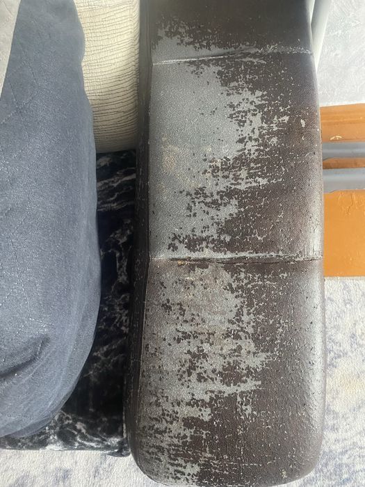 Продам диван угловой