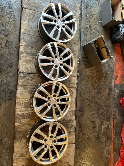 Диски R16 почти новые