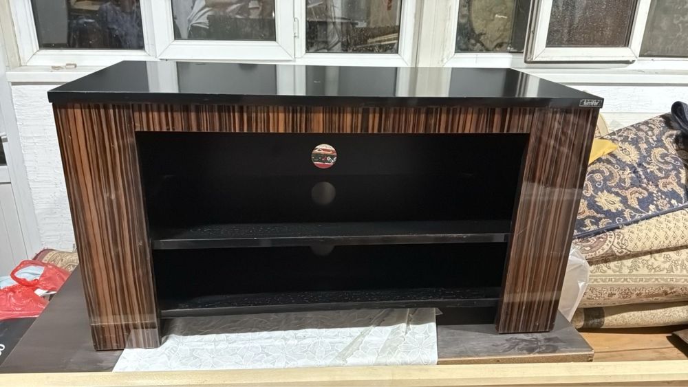 Подставки под телевизор