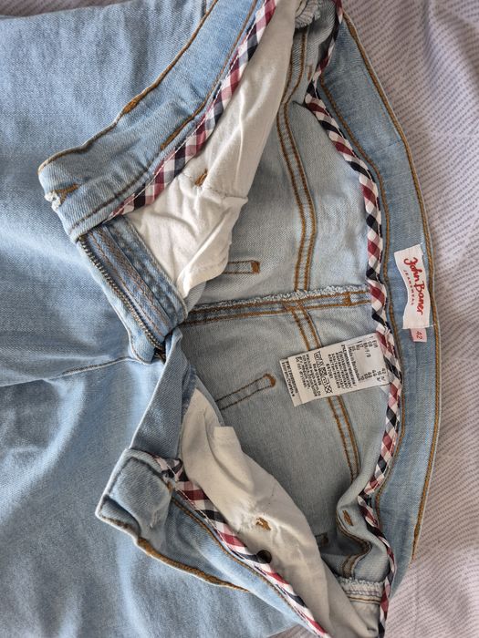 Продаются джинсы