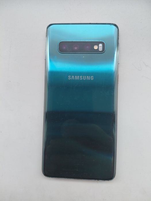 САМСУНГ галакси S 10