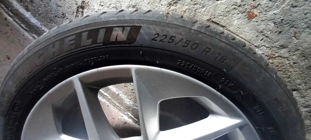 18 цолови джанти с летни гуми Michelin 225/50/18