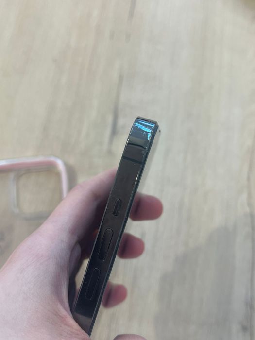 Продам айфон 13pro