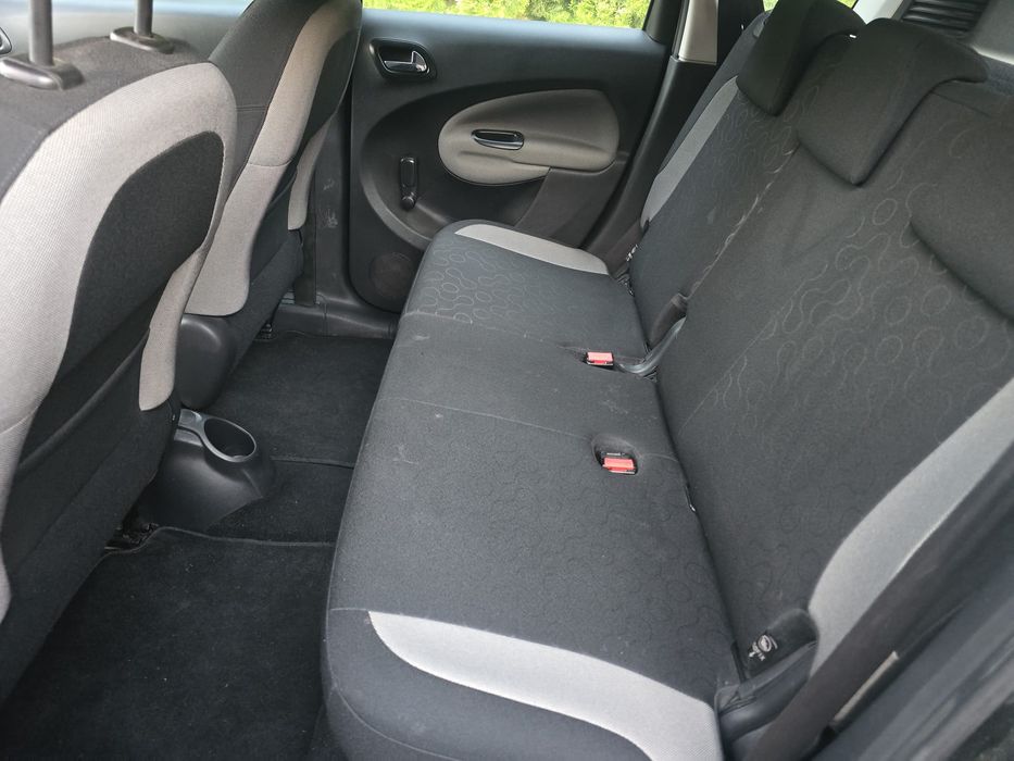 Vând Citroen C 3 PICASSO