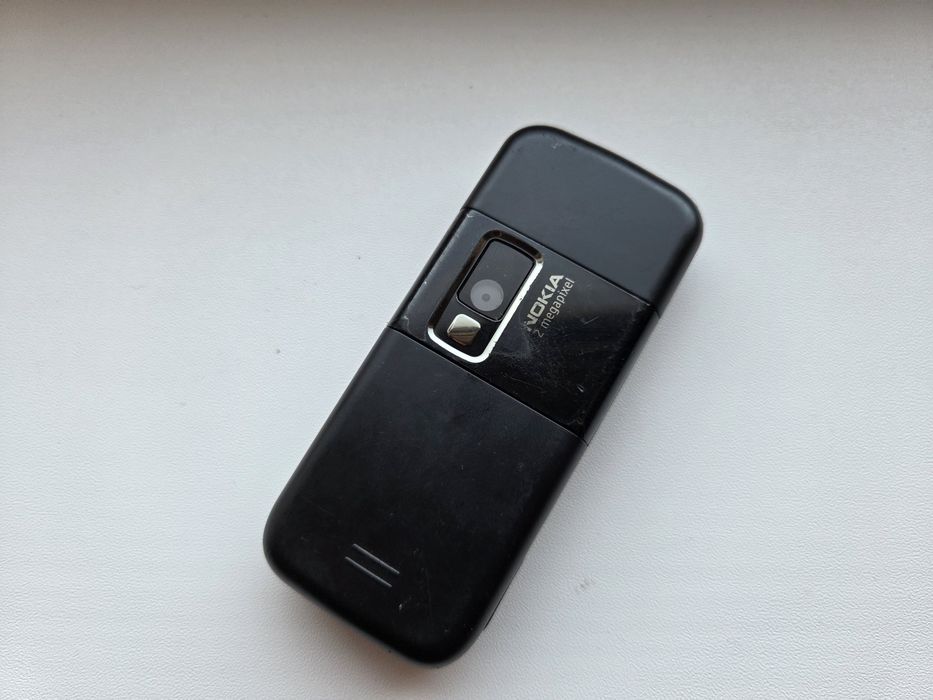 Nokia 6233 cu doua difuzoare