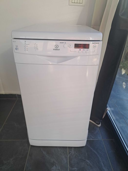 Mașină de spălat vase, stare foarte bună