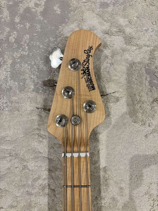 Music Man StingRay 4 USA (2017) | Black | Maple | Оригинал