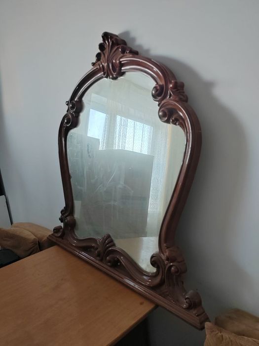 Зеркало продается