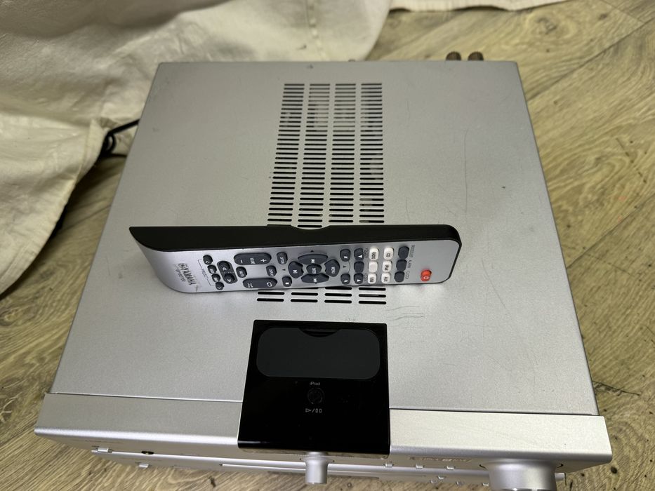 Yamaha R-1330 CD-1330