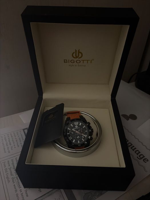 Часы Biggoti, на гарантии 4 года