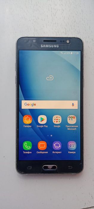 Срочно продам телефон торг имеется