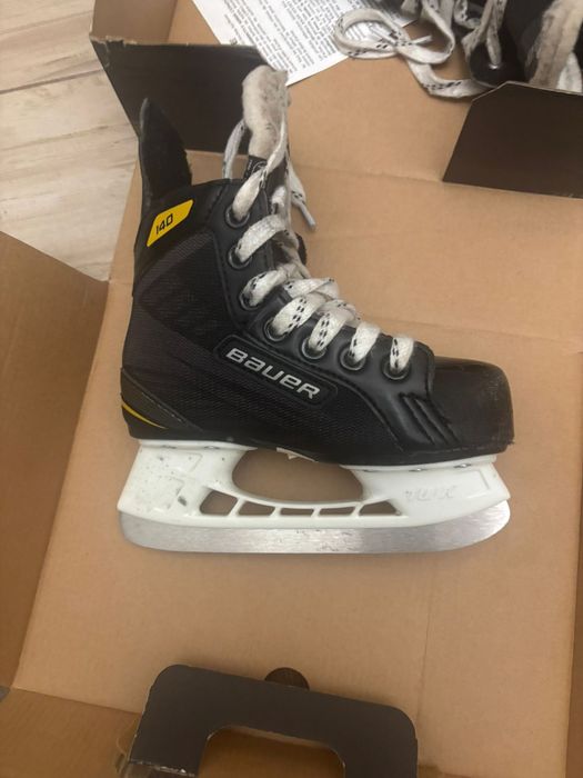 Продам Коньки Bauer