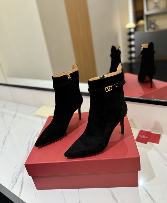 Ghete valentino cu toc