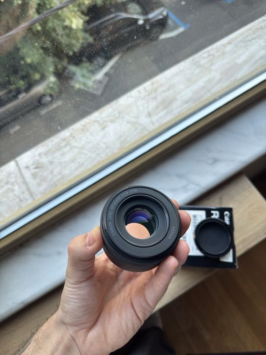 Obiectiv Canon RF 50mm 1.8 STM