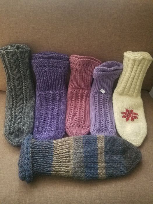 Ръчно плетени вълнени чорапи